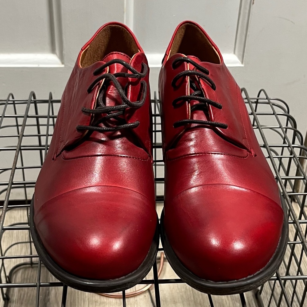 Miz Mooz - Letty Oxford's Red
